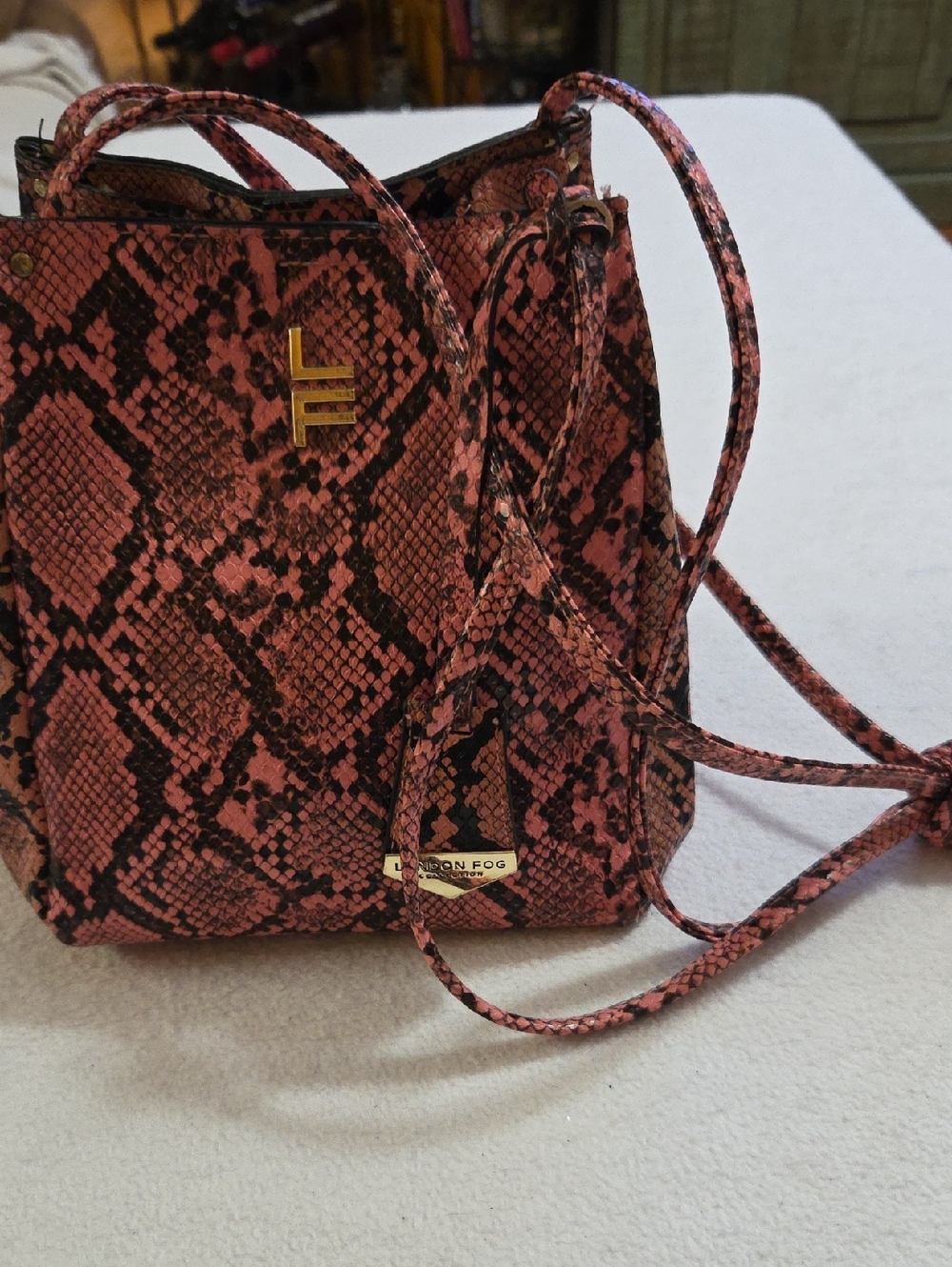LONDON FOG PURSE